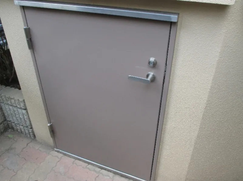 ケレン・錆止め・中塗り・上塗り 施工完了